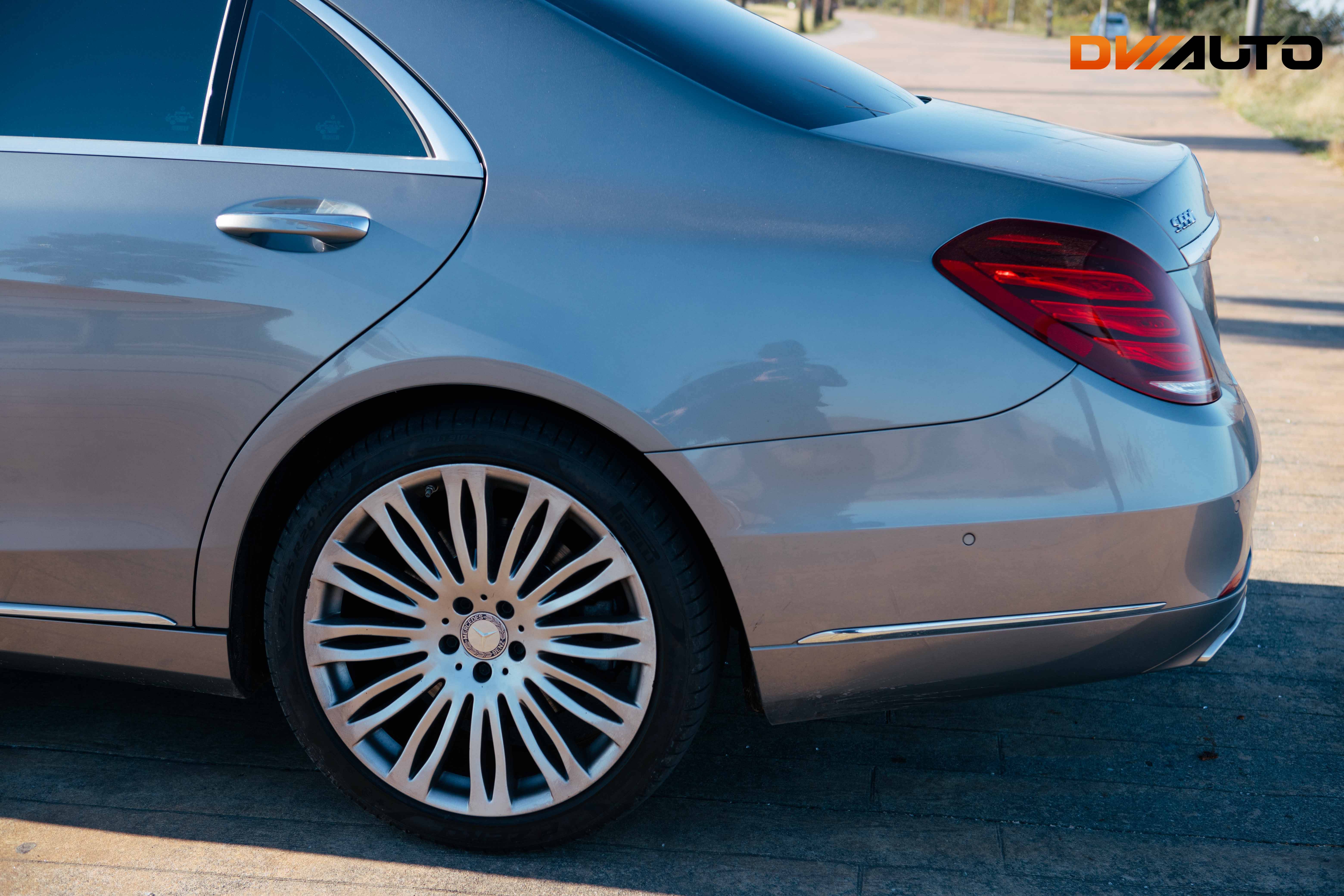 Mercedes-Benz S-Class 550
