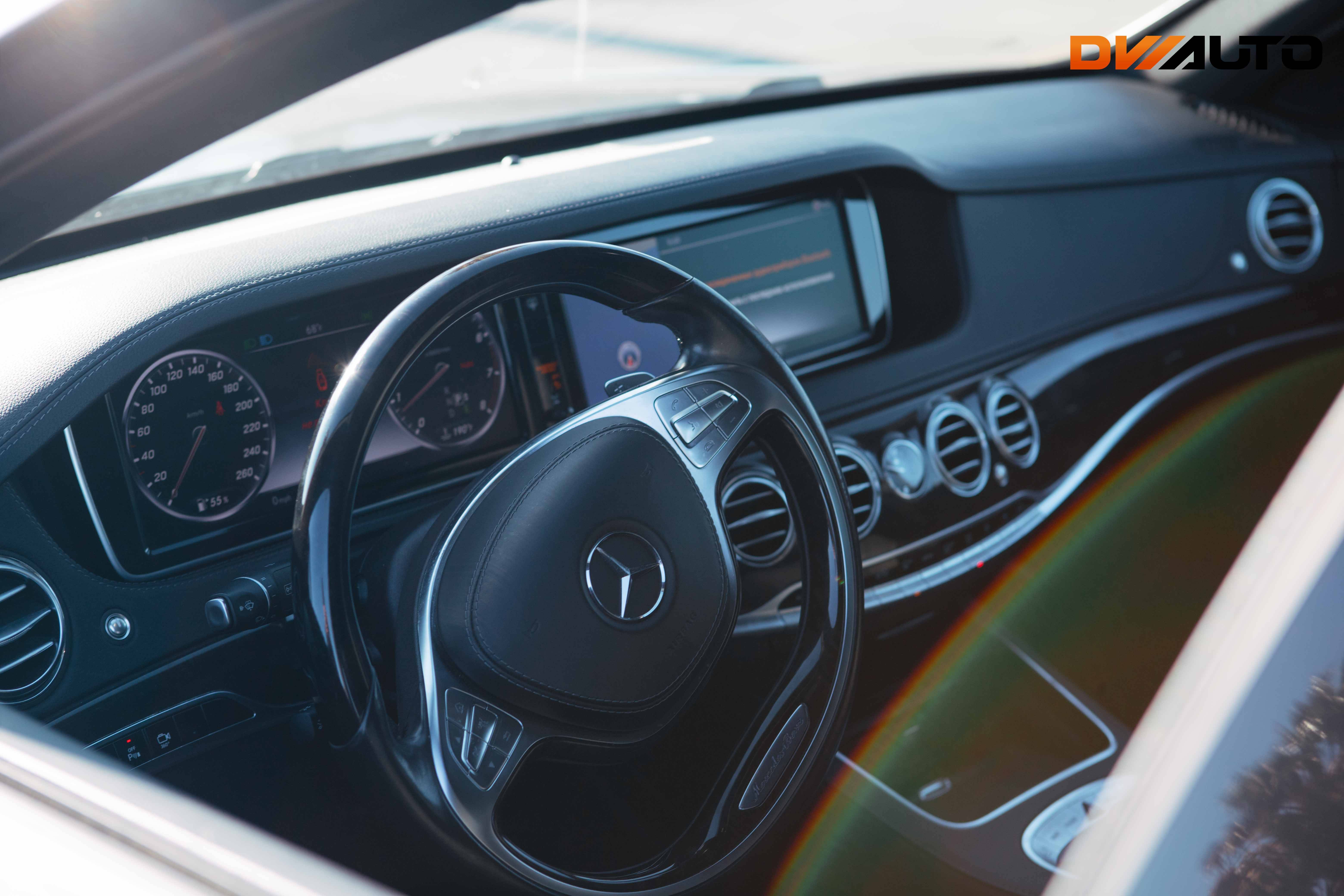 Mercedes-Benz S-Class 550