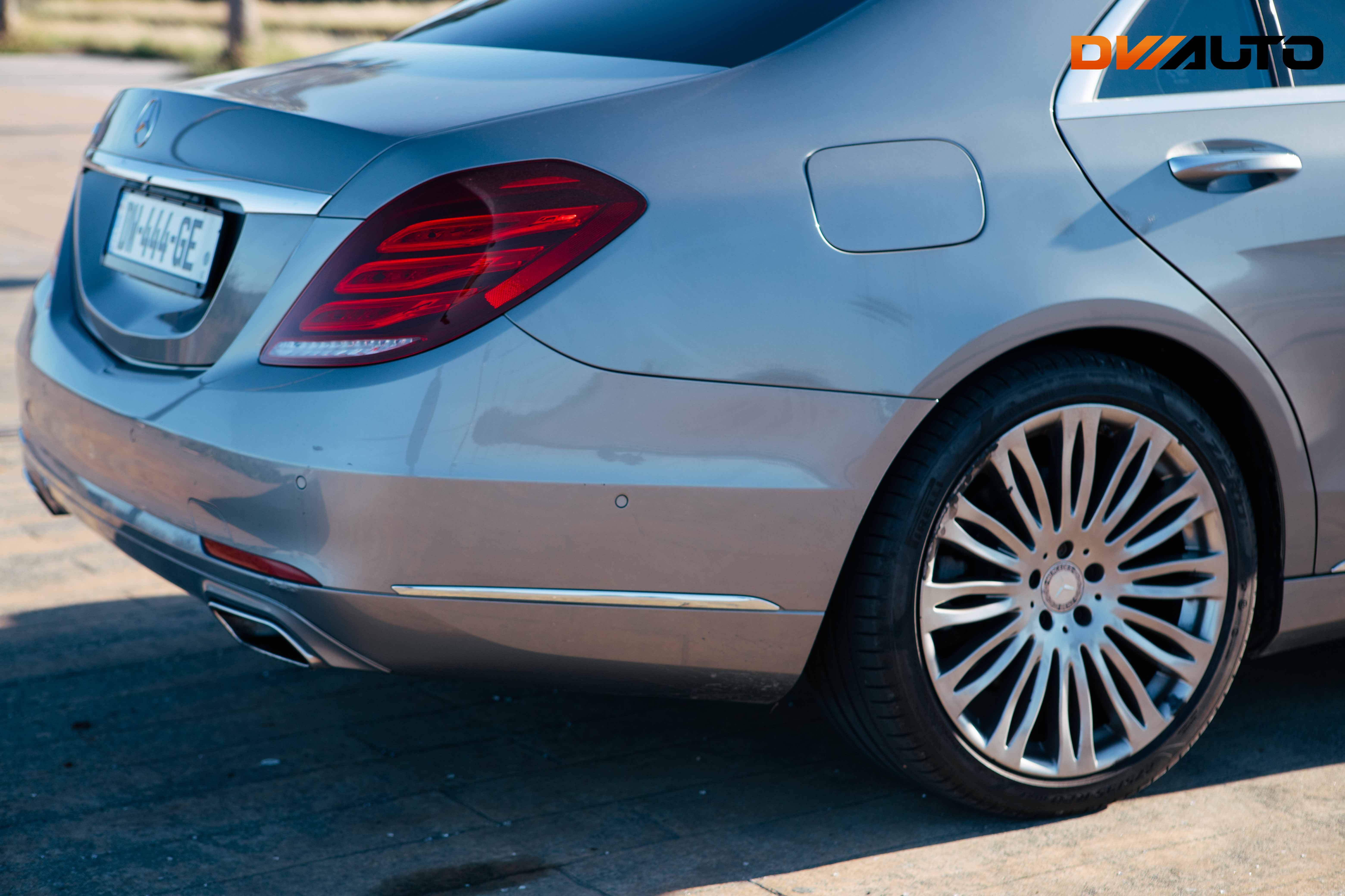 Mercedes-Benz S-Class 550