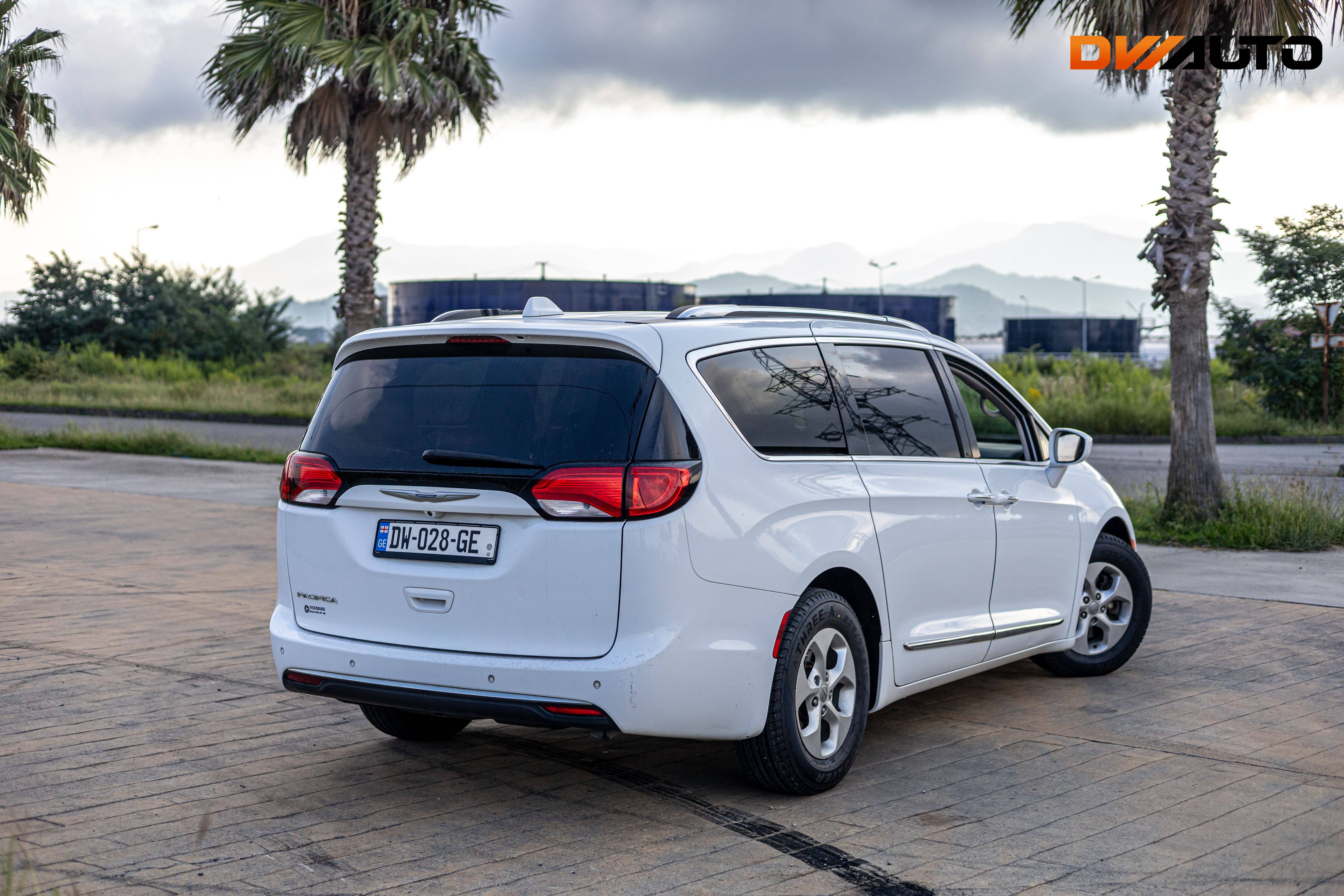 Chrysler Pacifica