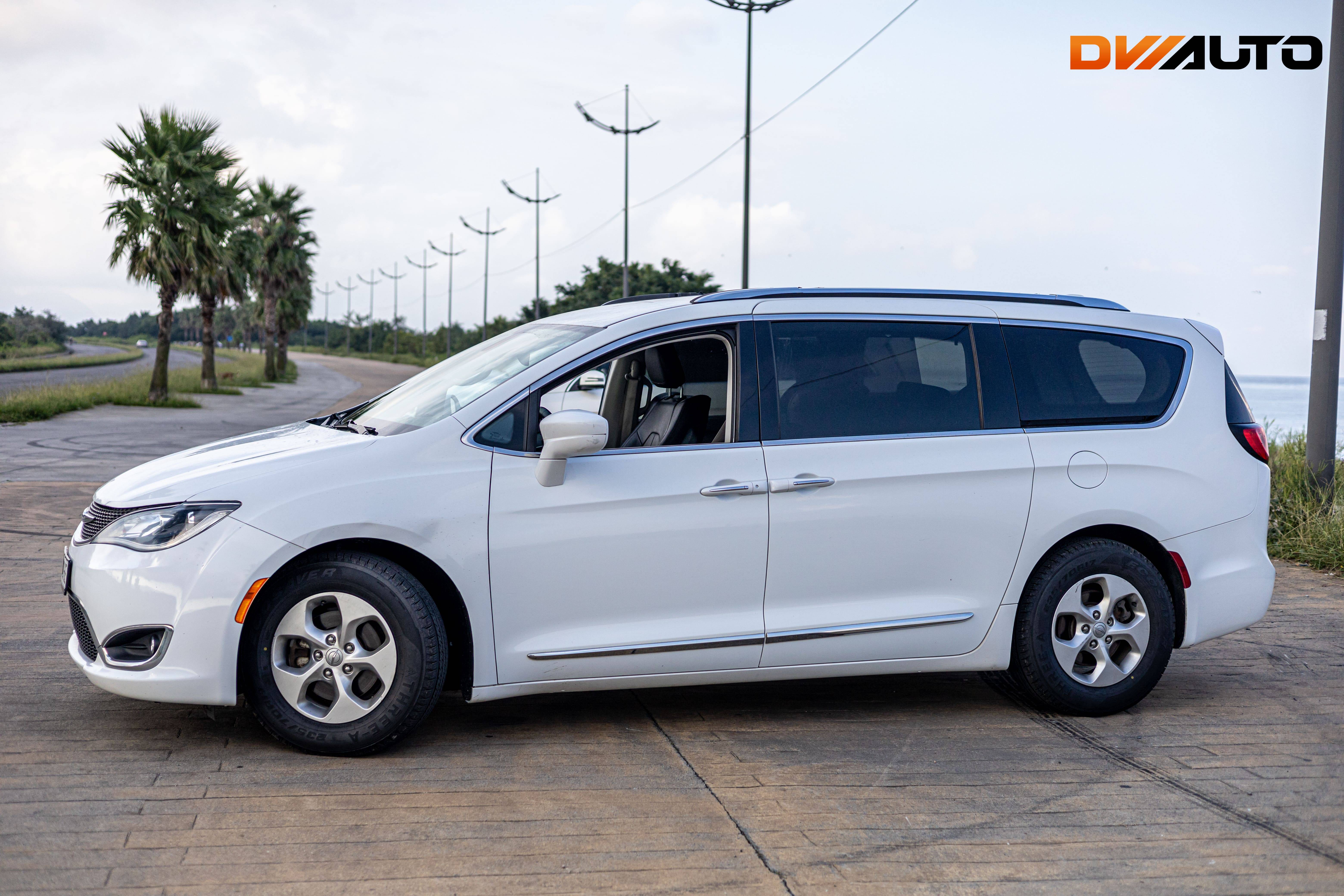 Chrysler Pacifica