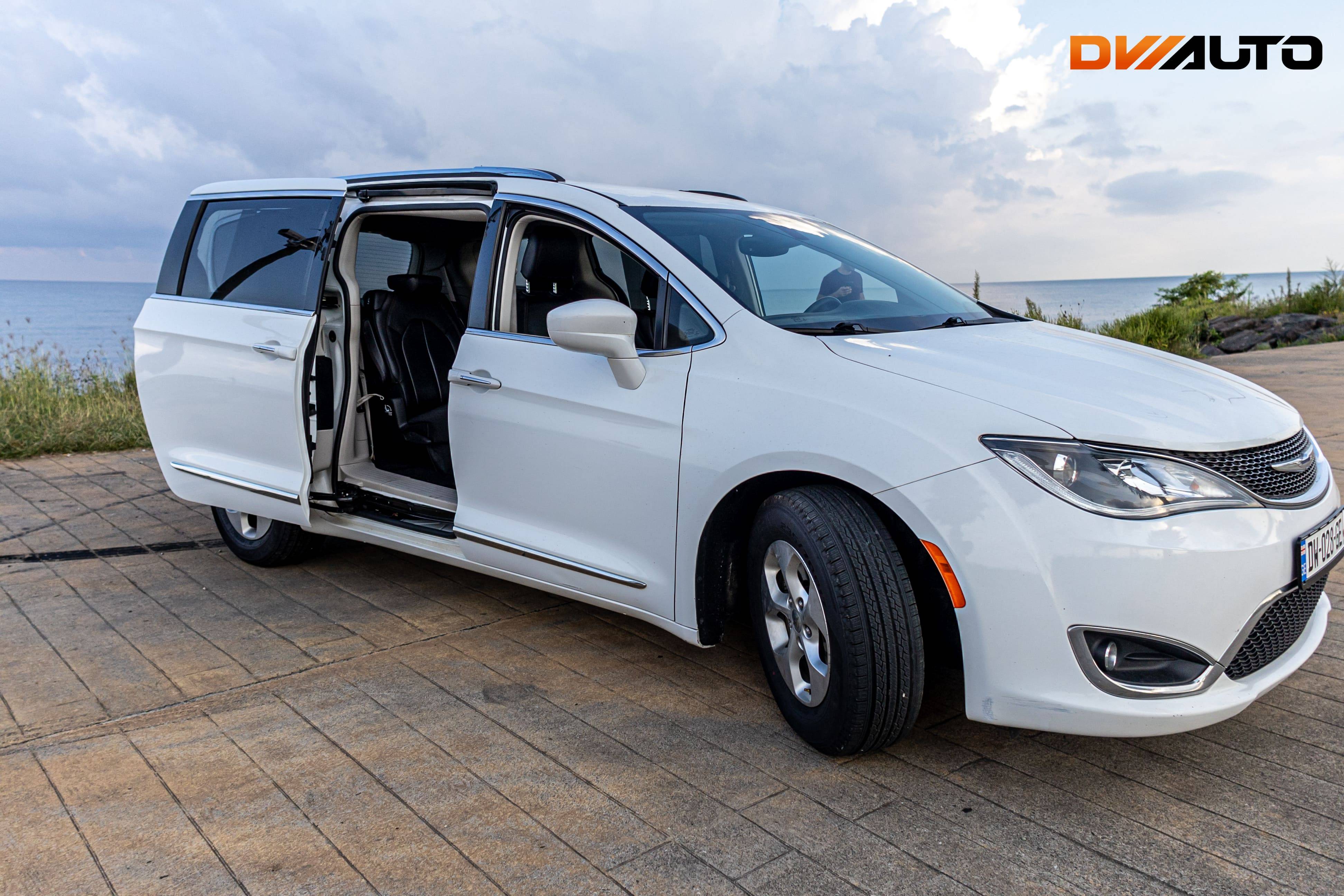 Chrysler Pacifica