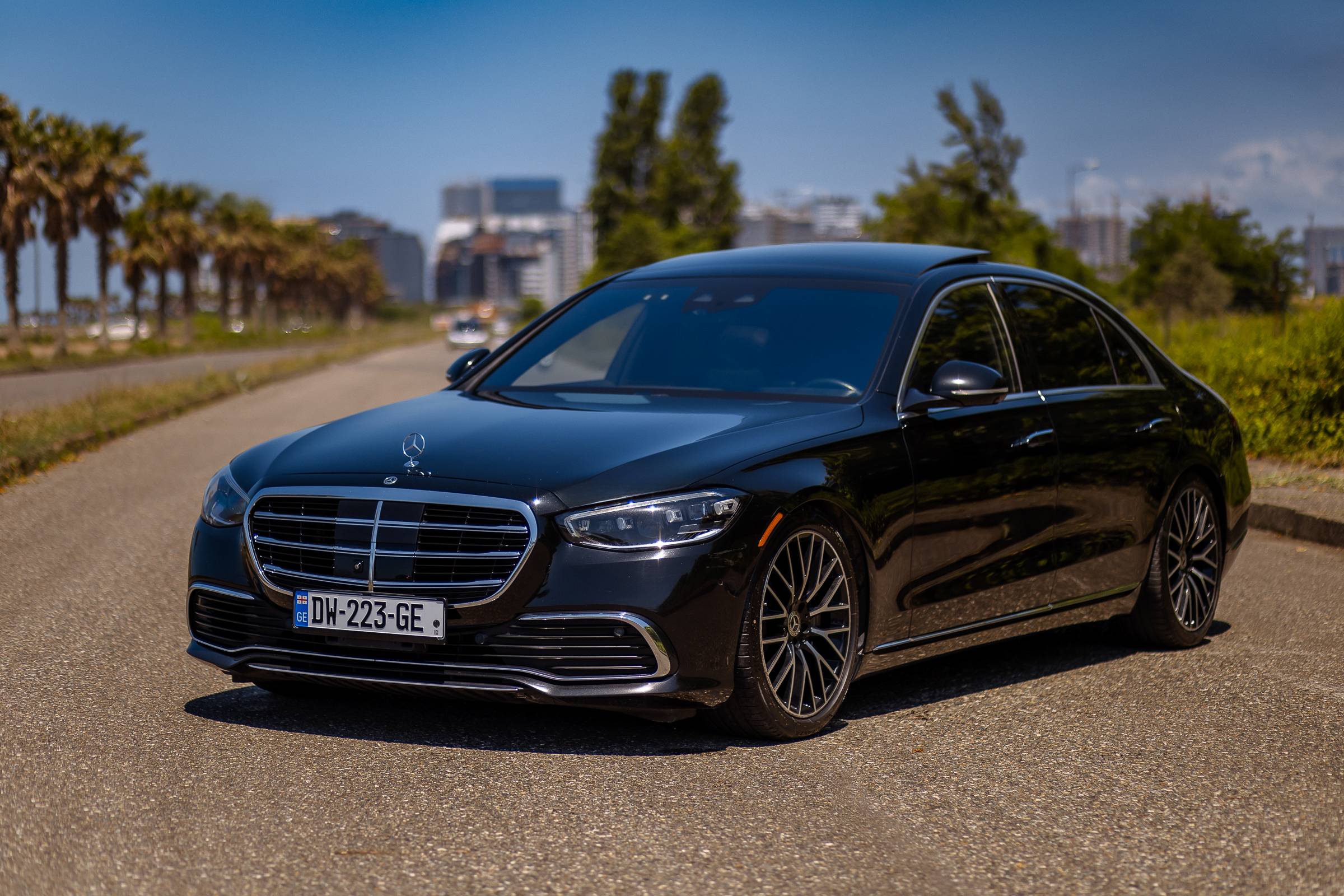 Mercedes-Benz S-Class 580