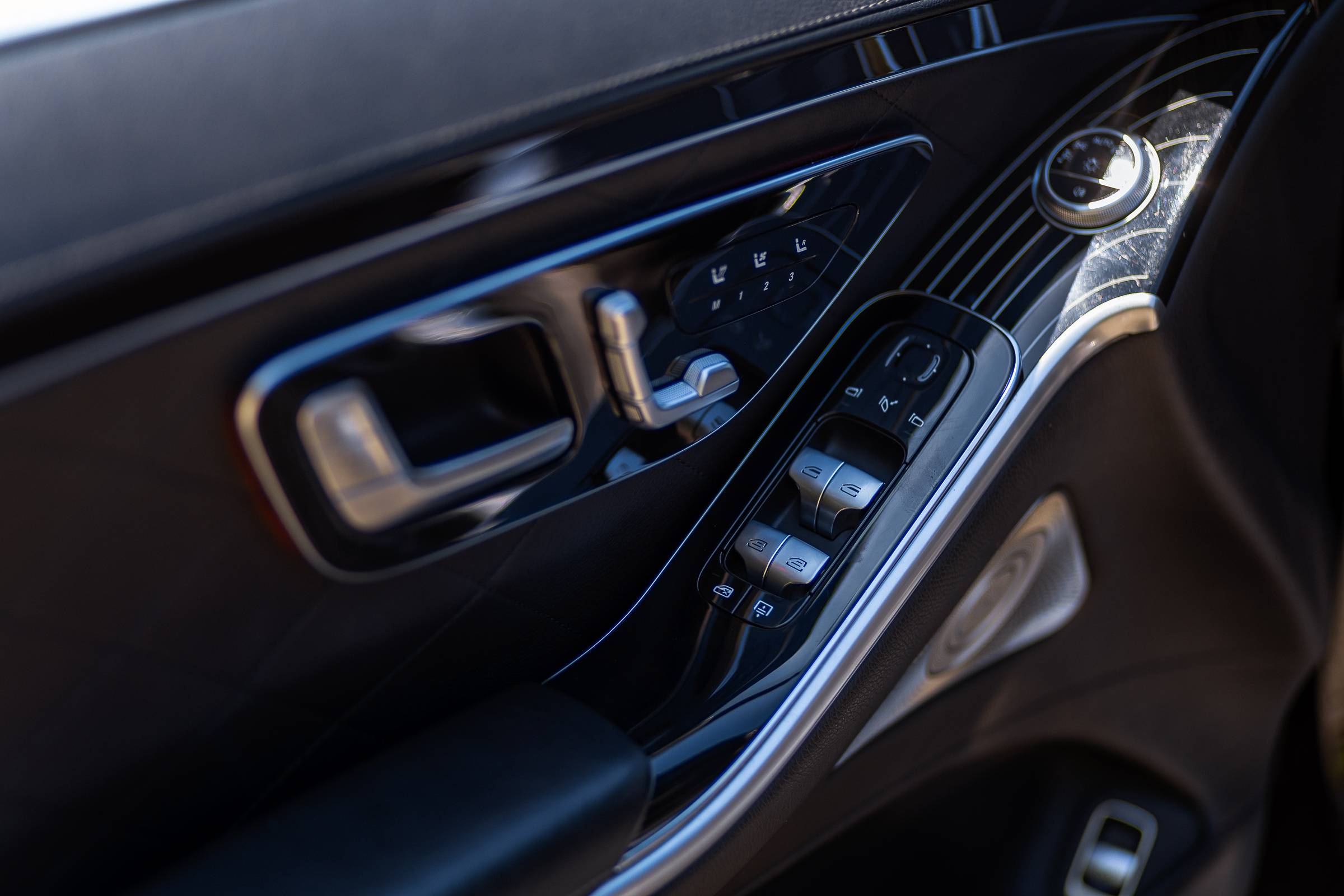Mercedes-Benz S-Class 580