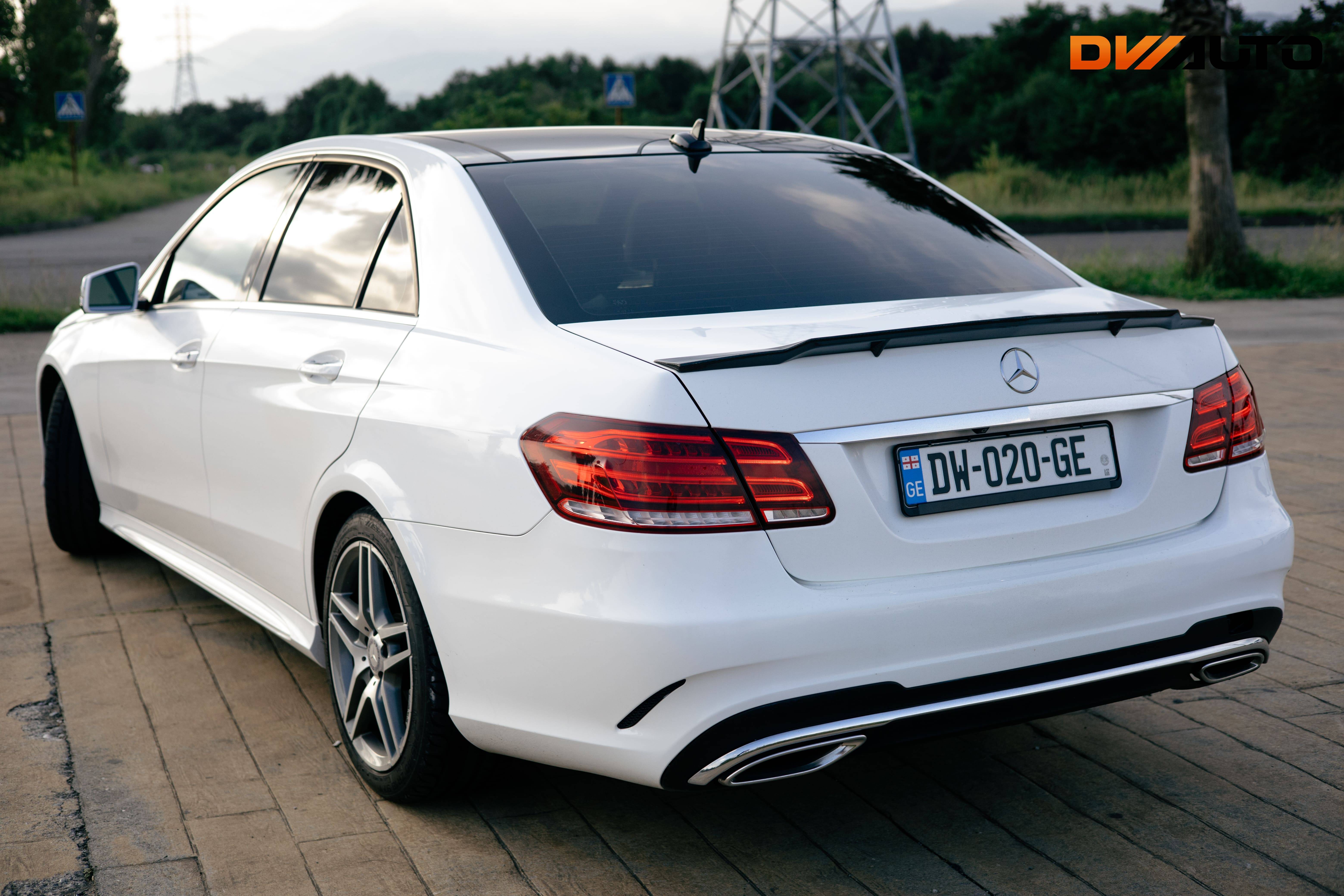 Mercedes-Benz E-Class 350