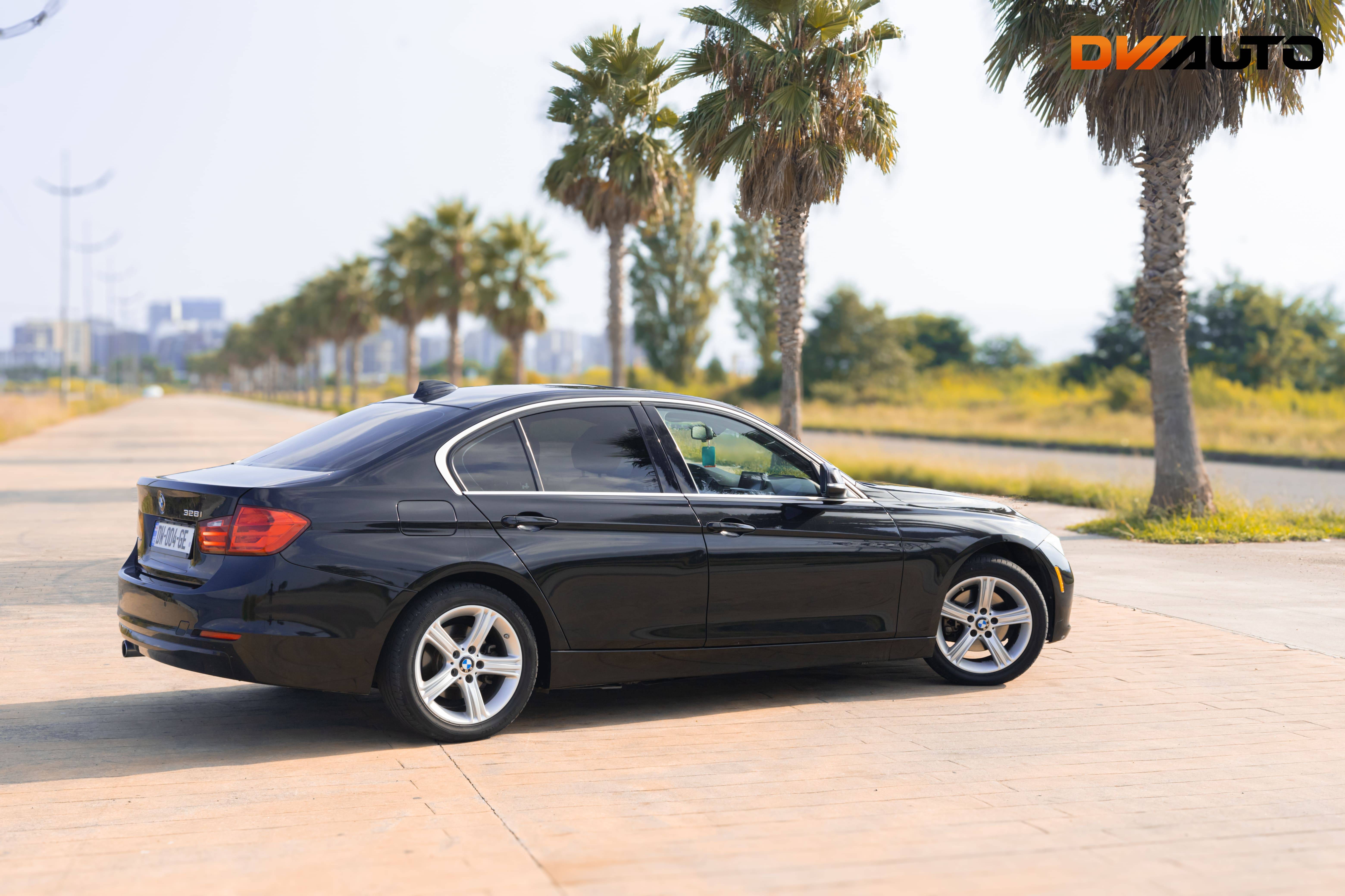 BMW 3 Series 328i