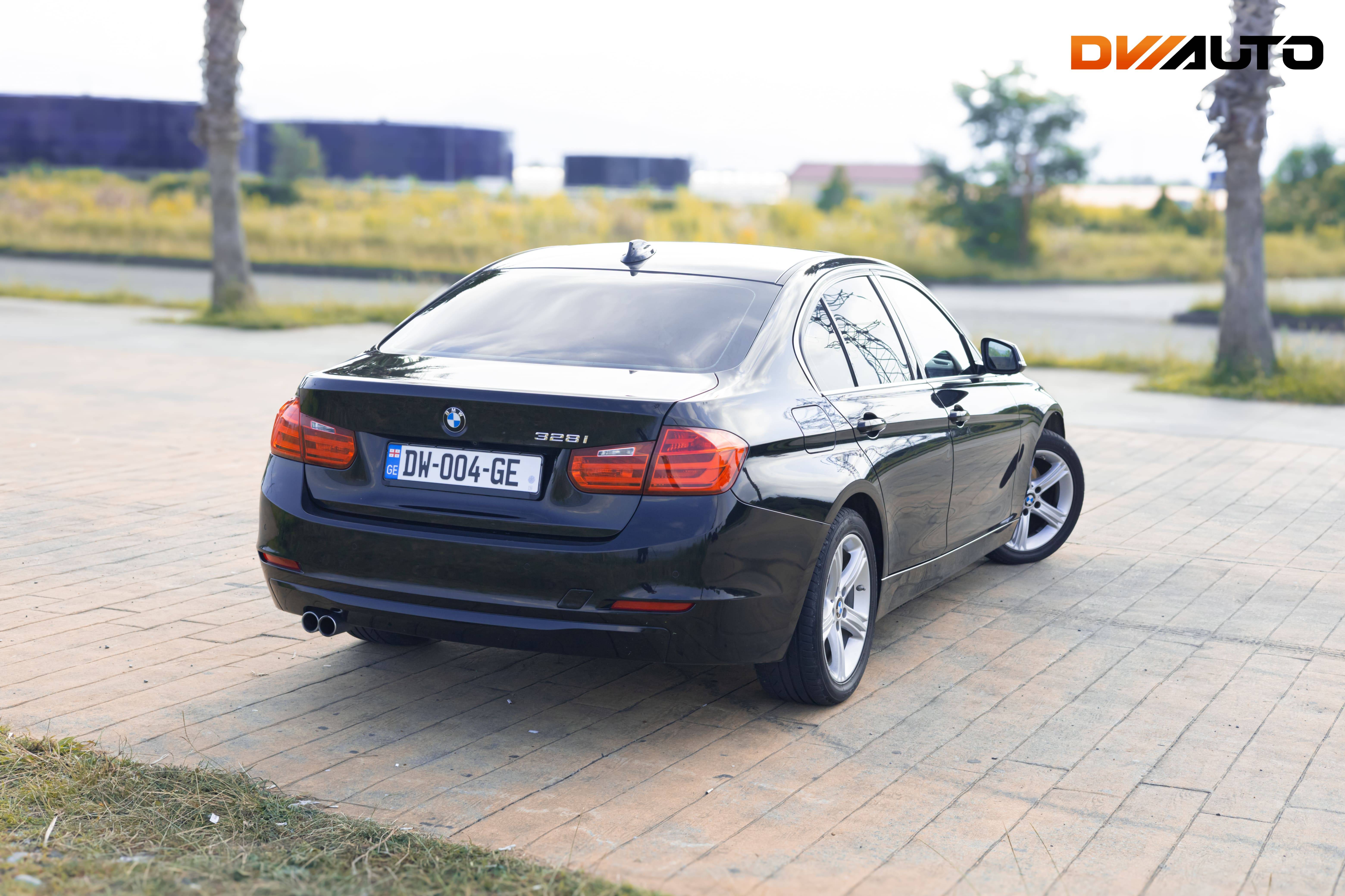 BMW 3 Series 328i