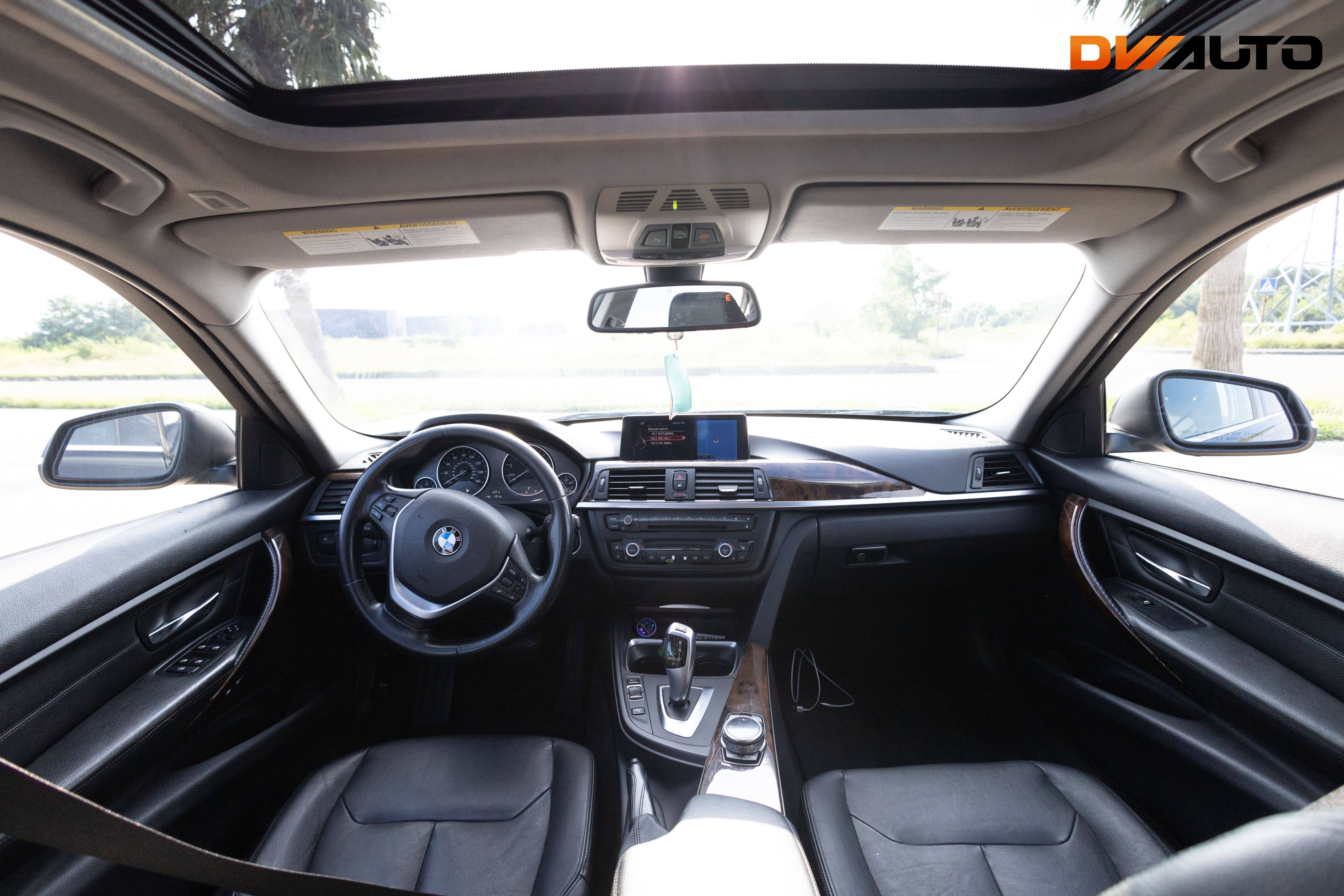 BMW 3 Series 328i