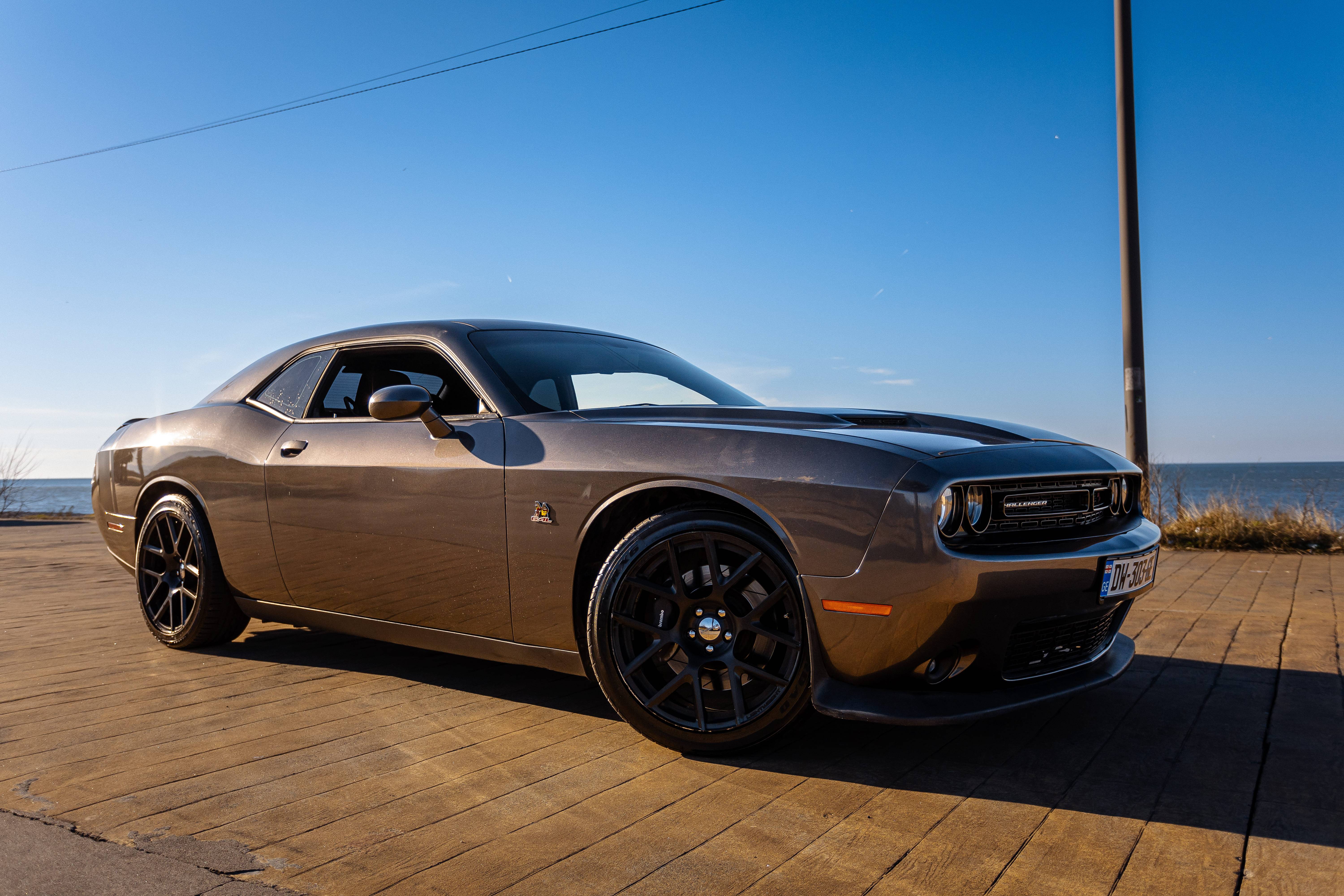 Dodge Challenger