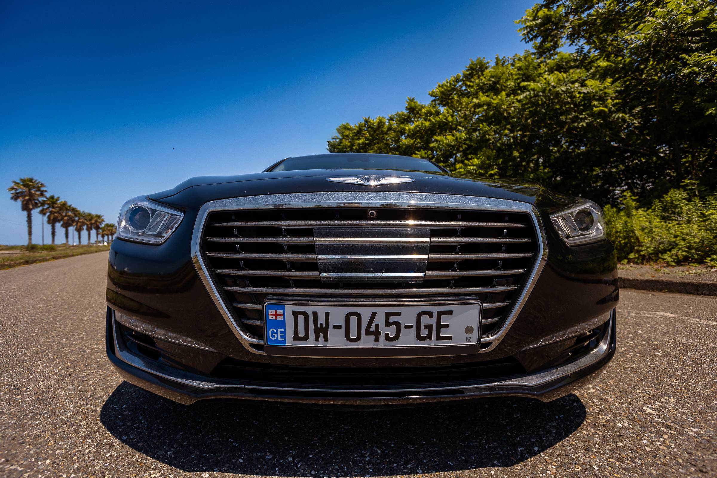 Genesis G90