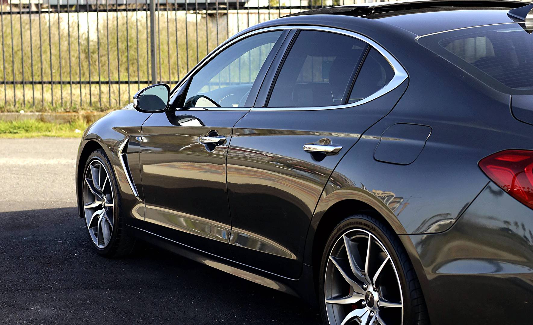 Genesis G70
