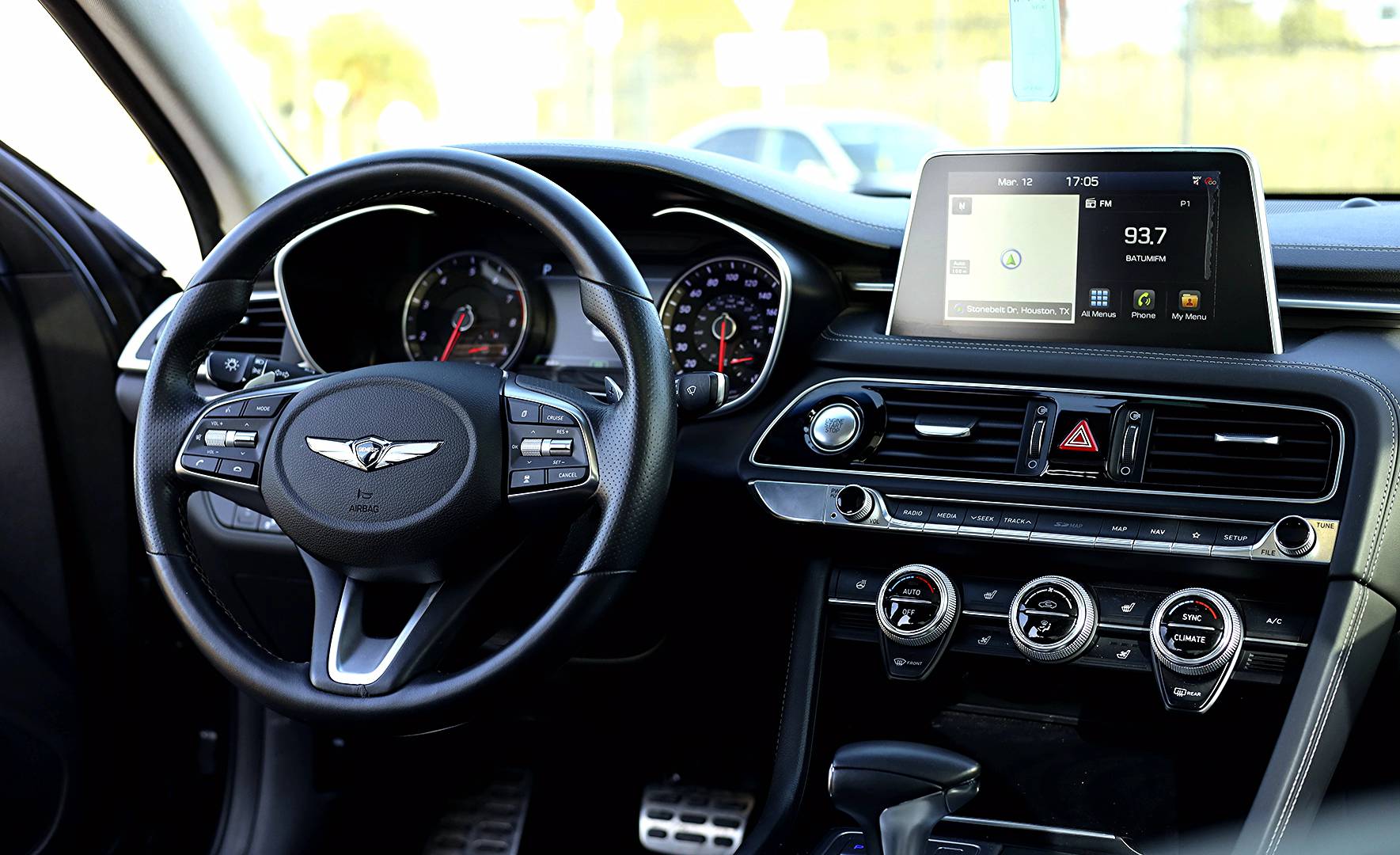 Genesis G70