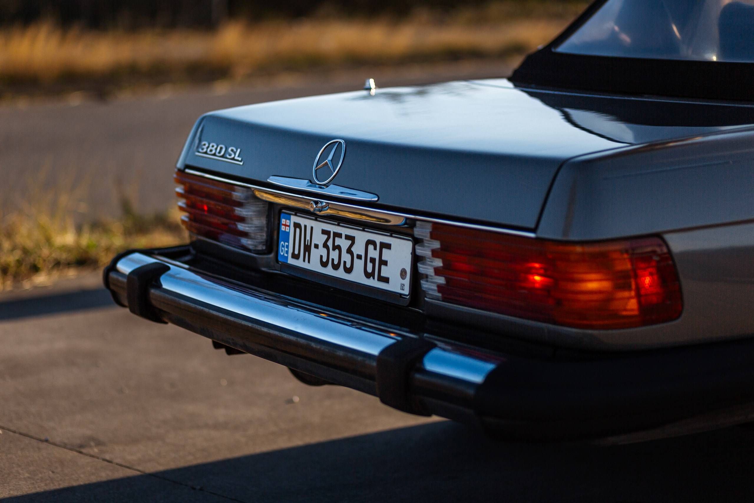 Mercedes-Benz 380 SL