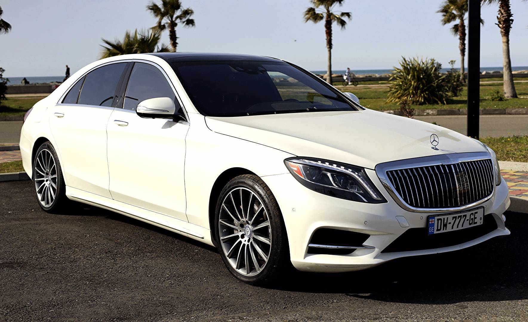 Mercedes-Benz S-Class 550