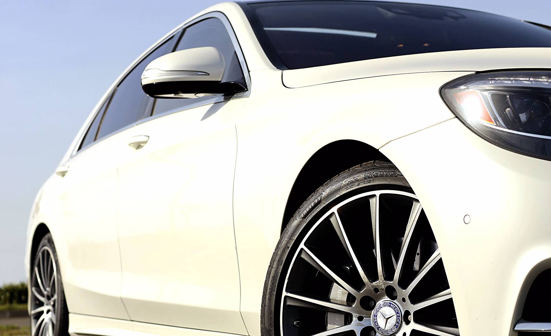 Mercedes-Benz S-Class 550