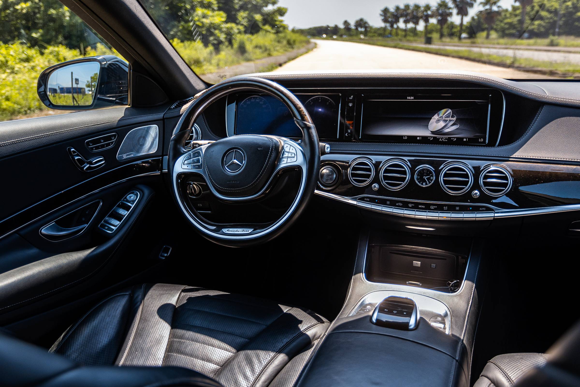 Mercedes-Benz S-Class 500