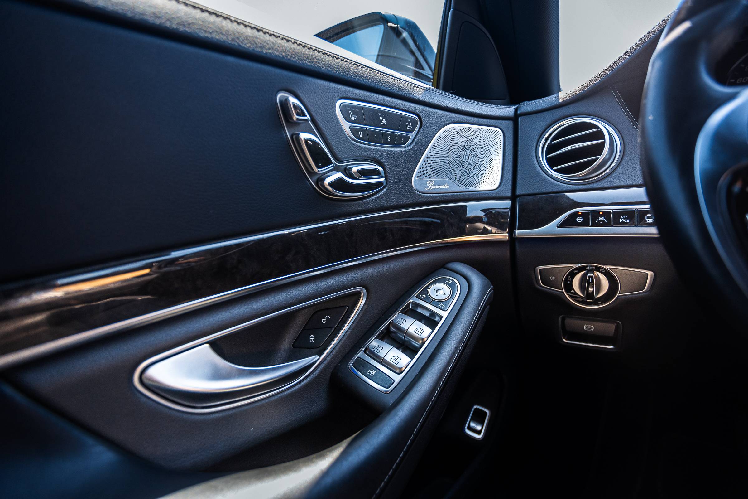 Mercedes-Benz S-Class 500